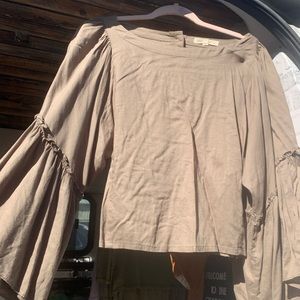 Boutique Bell Sleeved Top